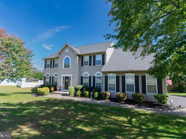 74 Drumwood Rd, Martinsburg, WV 25403