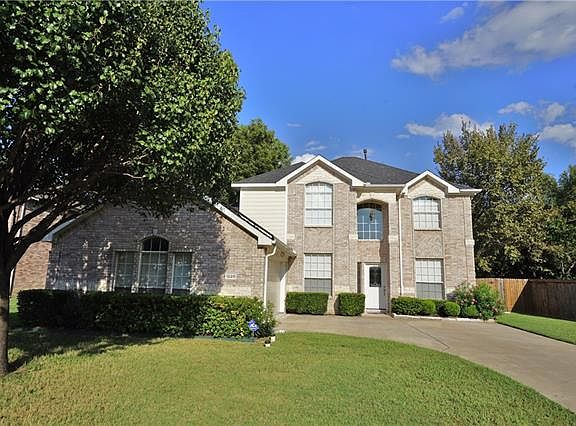 2nd image of 1228 Estate Ln