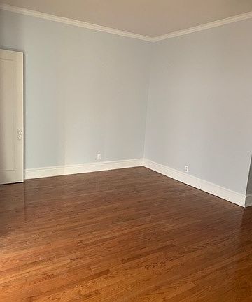 4th image of 1040 W Bryn Mawr Ave #2