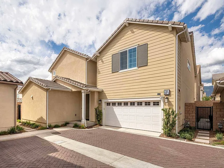 7022 Calla Lily Dr #4 — Photo 59