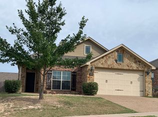 3004 Stallion Dr, Waco, TX 76706