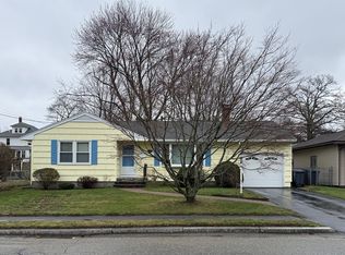 14 Orchard St, Methuen, MA 01844