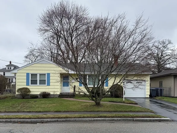 14 Orchard St, Methuen, MA 01844