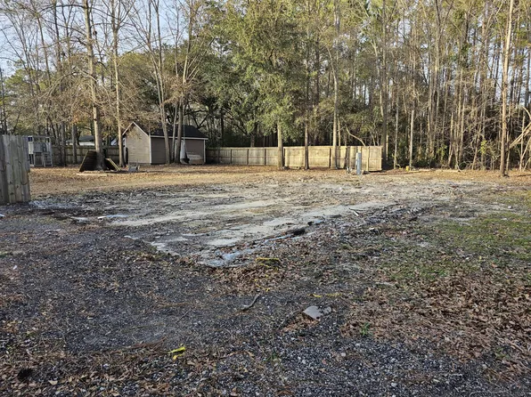 261 Pickens St, Summerville, SC 29485