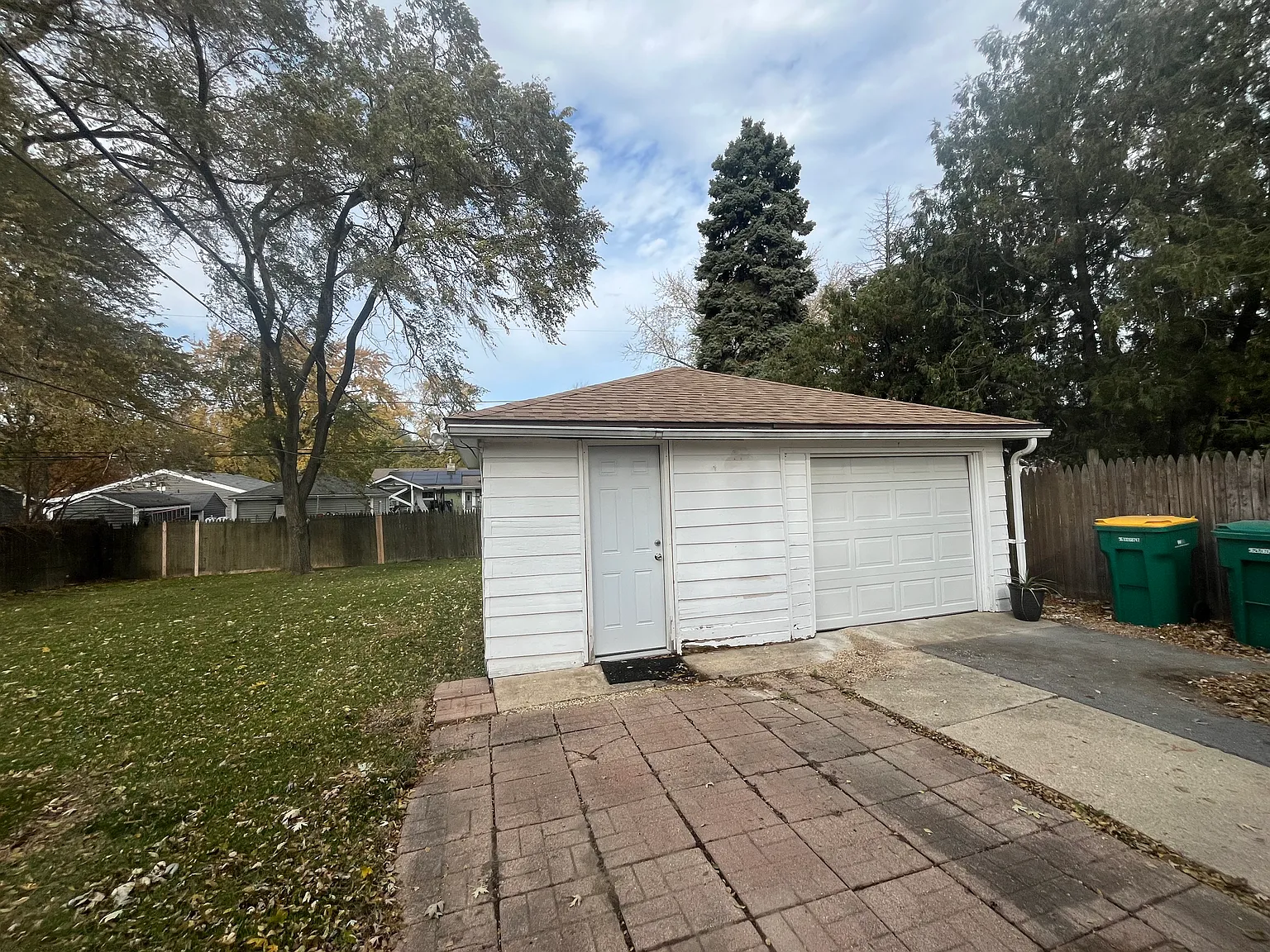2303 Saint Francis Ave — Photo 4