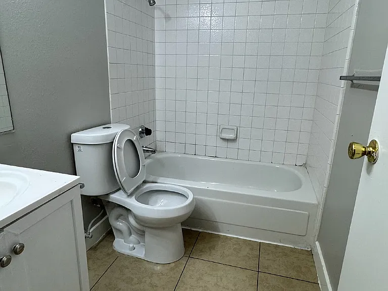 4590 Carriage Park Dr #16C — Photo 12