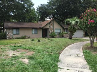 8610 Osprey Ln, Jacksonville, FL 32217