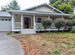 1613 E Oak St, Fort Bragg, CA 95437