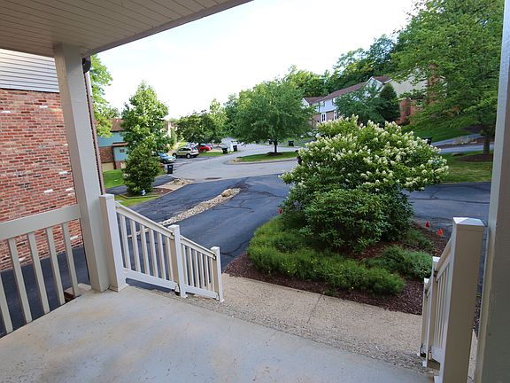 2nd image of 804 Cottingham Dr