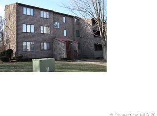 213 Towne House Rd, Hamden, CT 06514