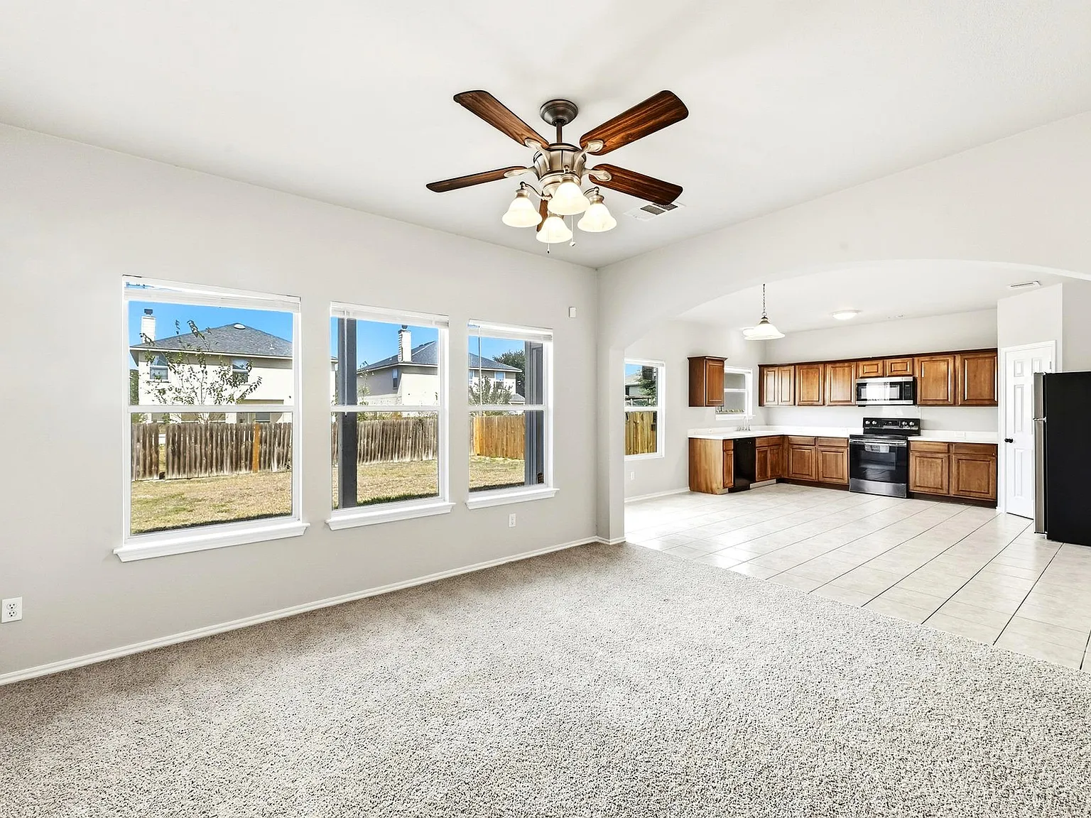 4 bed, 2.5 bath, 2051 sqft, $1,895 — Photo 1