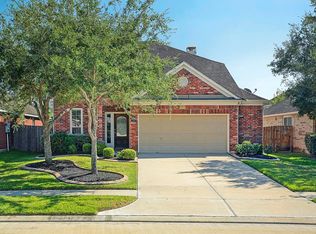 2109 Sailwind Dr, Pearland, TX 77584