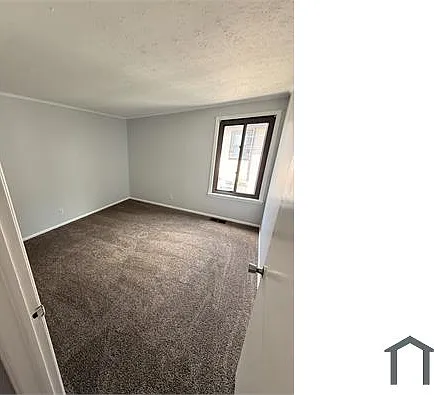550 Turney Rd #C — Photo 4