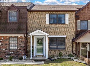 225 Windridge Dr, Collinsville, IL