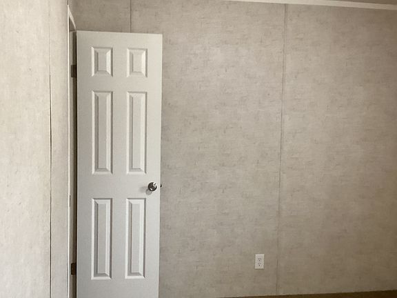 5th image of 9910 Geraldine St #23