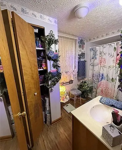 489 Howard Ave #2 Photo 1