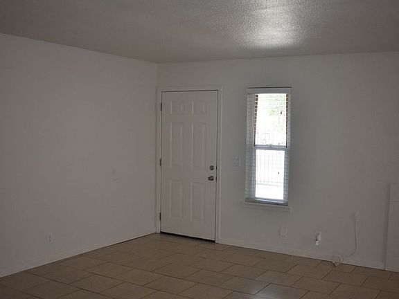 4th image of 7932-7934 Montgomery Dr