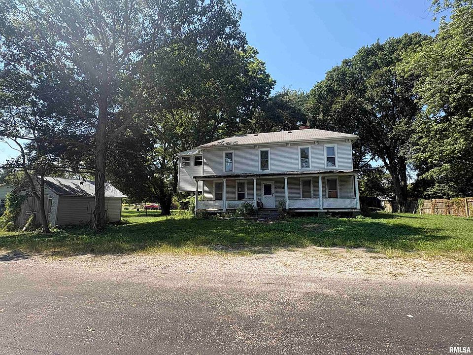 1st image of 413 S Bogardus St