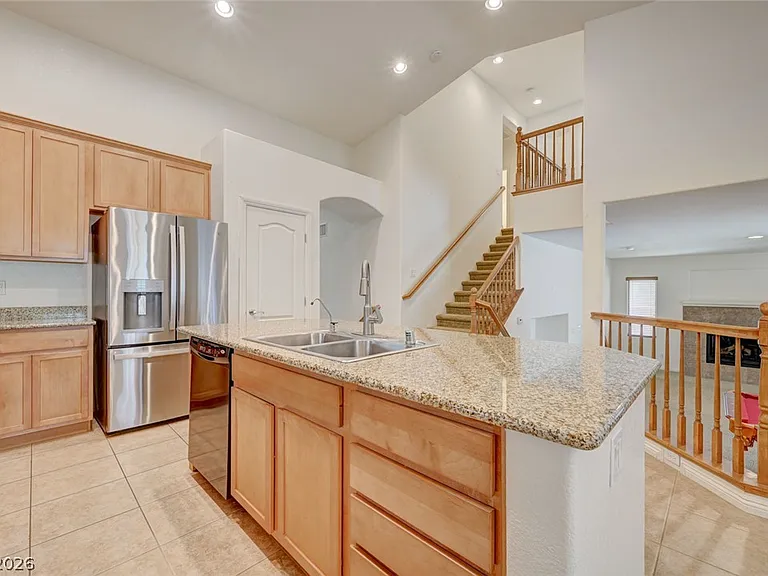 5921 Altissimo St — Photo 20