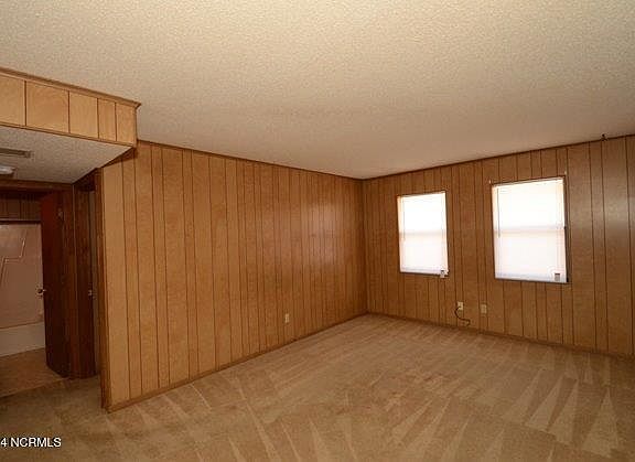 3rd image of 109 Ravenwood Dr APT D