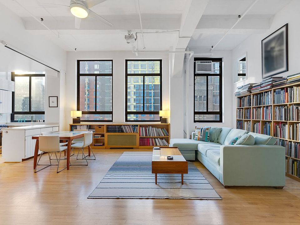 1st image of 344 W 38th St #11E