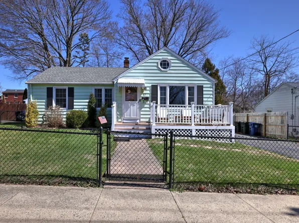 67 Pauline Avenue, West Haven, CT 06516