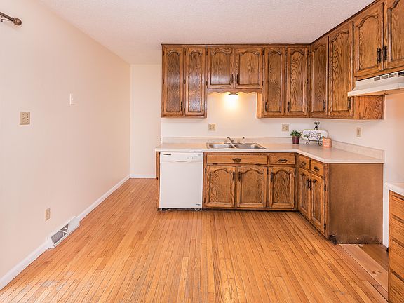 4th image of 5015 Shady Ln
