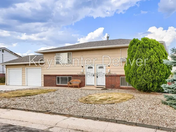 7950 Patricia Dr, Denver, CO 80229