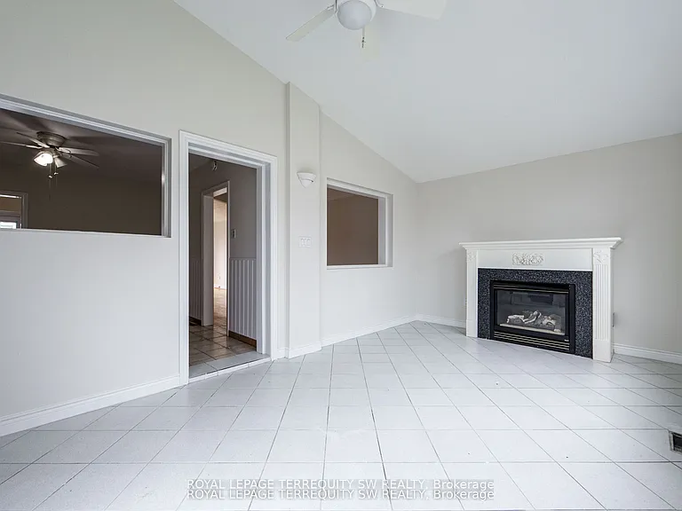 35 Euphrasia Dr — Photo 23
