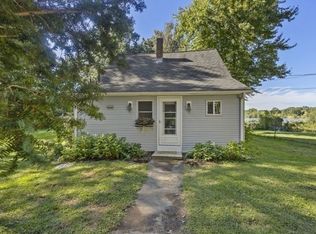 27 Glenmore St, Springfield, MA 01129