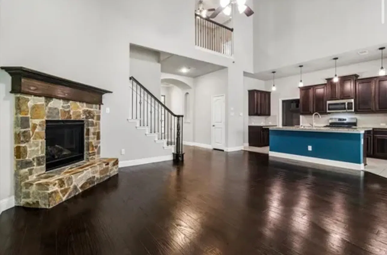 5 bed, 3.5 bath, 2667 sqft, $3,300 — Photo 3