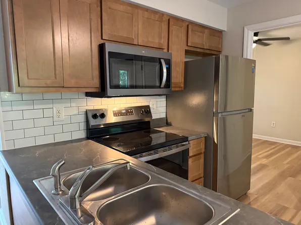 249 W J St #4, Edwardsville, IL 62025