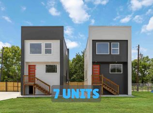 2112 Des Chaumes St, Houston, TX 77026