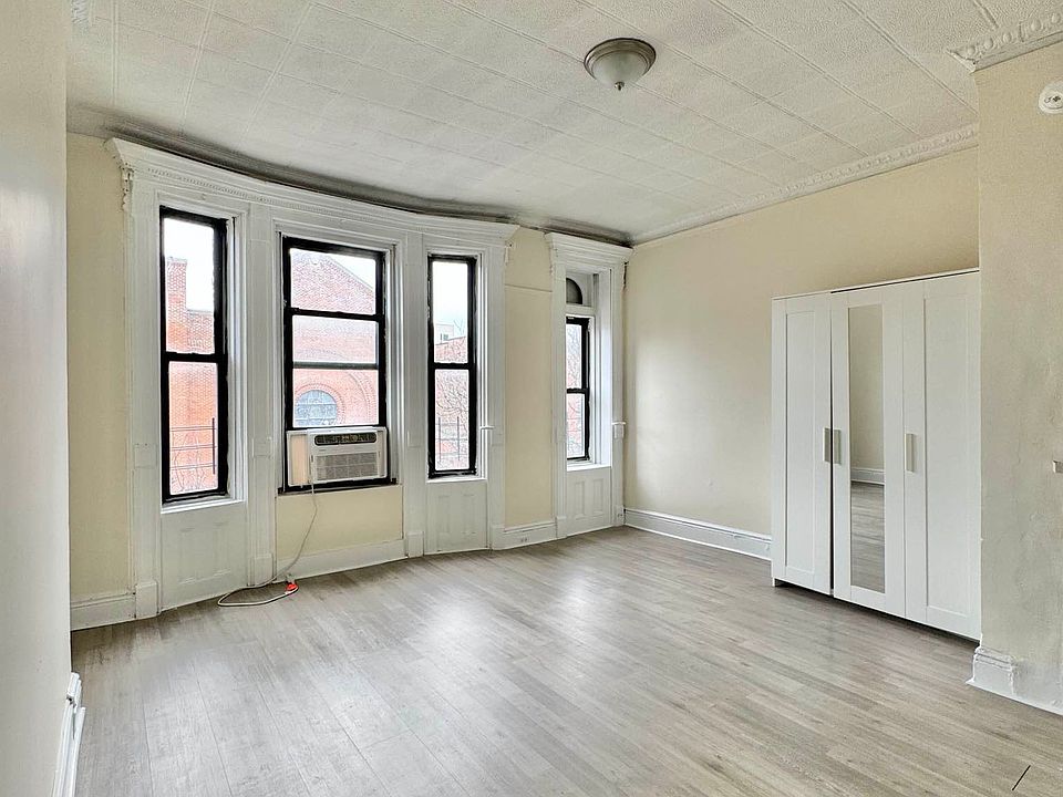 1st image of 30 Claver Pl #3A