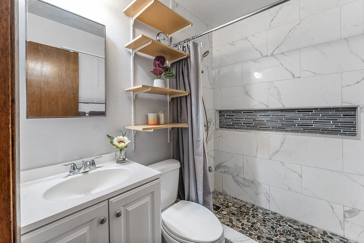 3 bed, 2.5 bath, 600 sqft, $5,000 — Photo 1