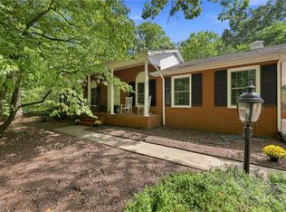 2036 E Pine St, Mount Airy, NC 27030