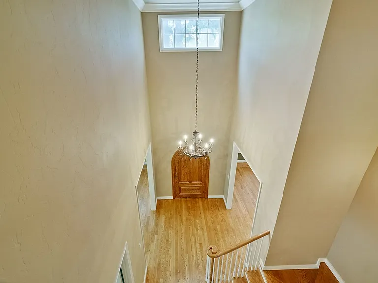 1150 Meredith Ave — Photo 36