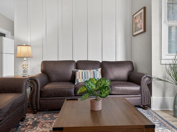 700 Broadway Ave NW APT 1