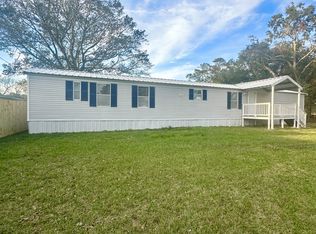 1038 Robert Ln, Breaux Bridge, LA 70517