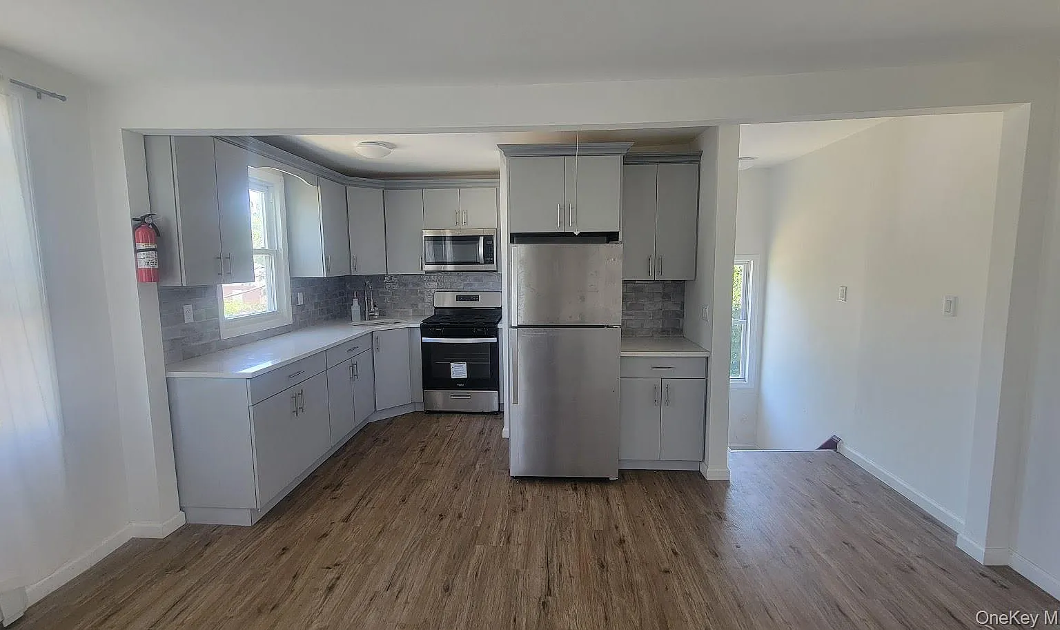 2 bed, 2.0 bath, 1000 sqft, $3,000 — Photo 4