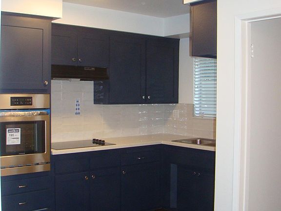 2nd image of 317 N Colorado Pl