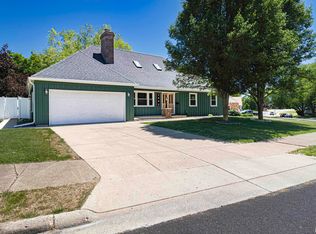 1802 Valencia Pl, Pekin, IL