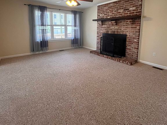 2nd image of 3136 Haven Ave #3138