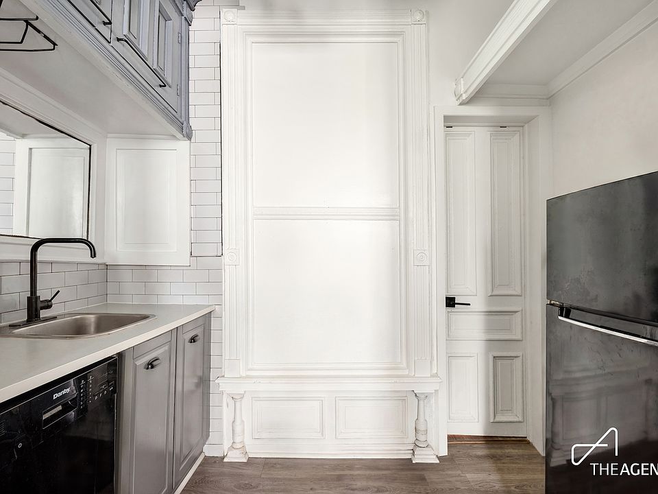2nd image of 163 W 126th St #2