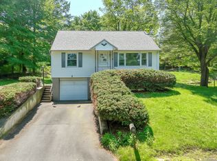 510 Sylvan Lake Rd, Watertown, CT 06779