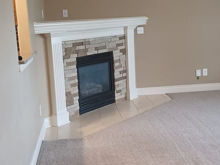 210 NW Michael Dr — Photo 6