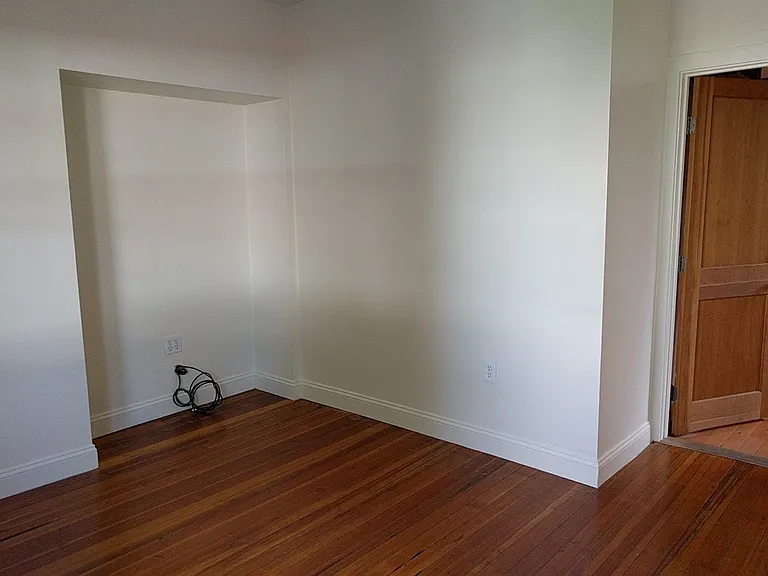6 Bedford St #1R — Photo 7