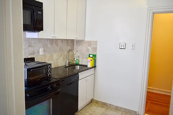 Rented by Farran & Associates | media 7