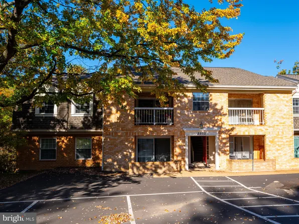 5922 Cove Landing Rd APT 302, Burke, VA 22015