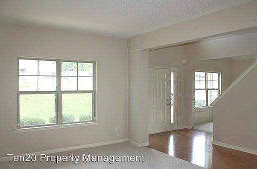 2nd image of 11 White Pine Way